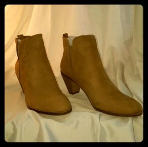 NEW Lucky Brand Leather Boots, Size 12, Tan